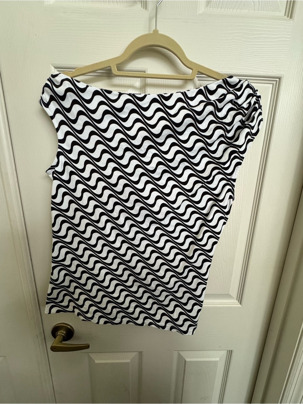 INC International Concepts Black & White Wave-Print Boatneck Top